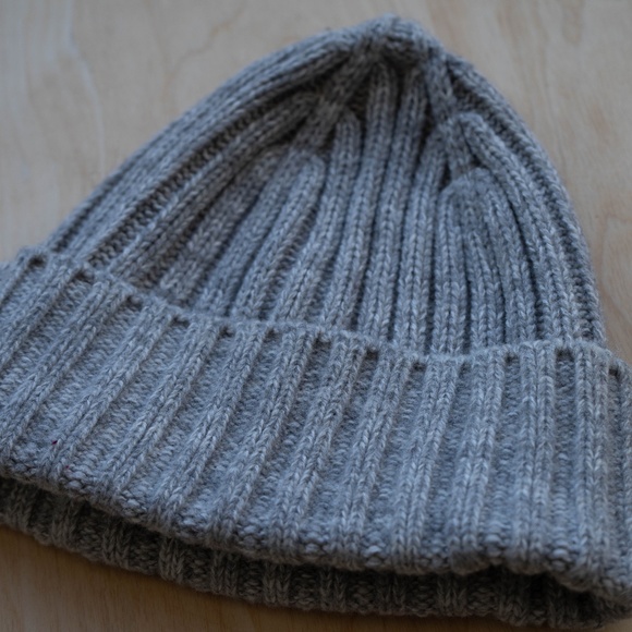 UNIQLO | HEAT TECH  BEANIE 15% WOOL - Picture 1 of 2